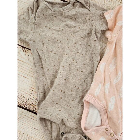 Set of 2 Girls Onesies, Size 3-6 Months - Picture 2 of 5